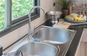 How to Replace a Kitchen Faucet: A Step-by-Step Guide - Blog - 2