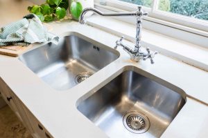 Are Stainless Steel Sinks Out of Style? Exploring Timeless Elegance - Blog - 2