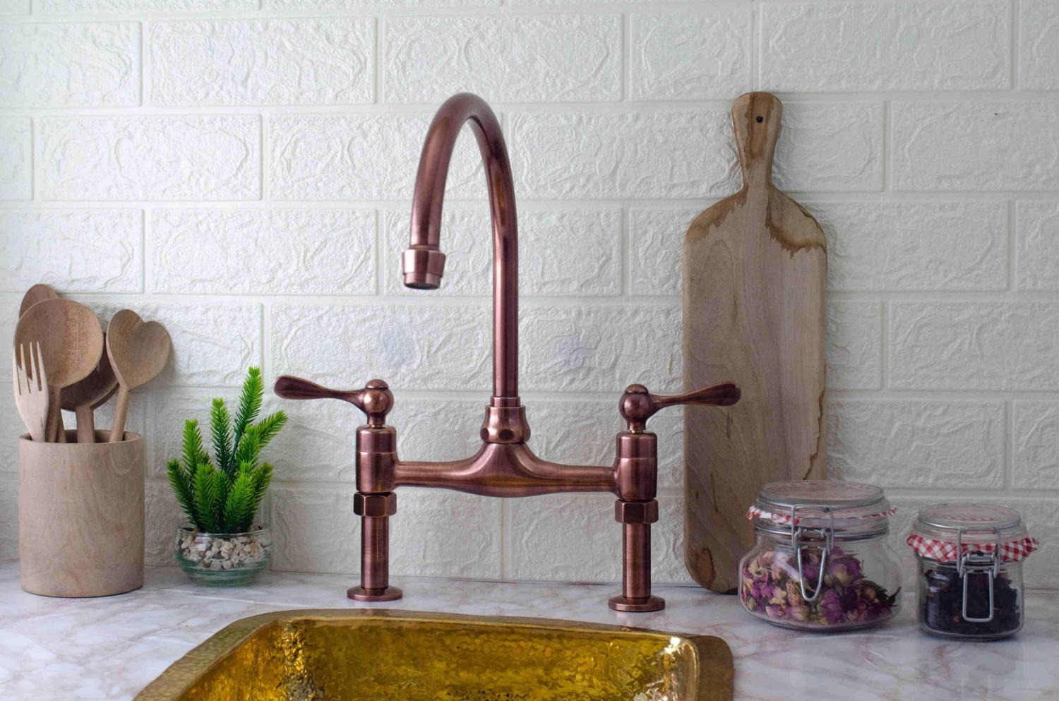 A Comprehensive Guide to the Best Bridge Kitchen Faucets - Blog - 2