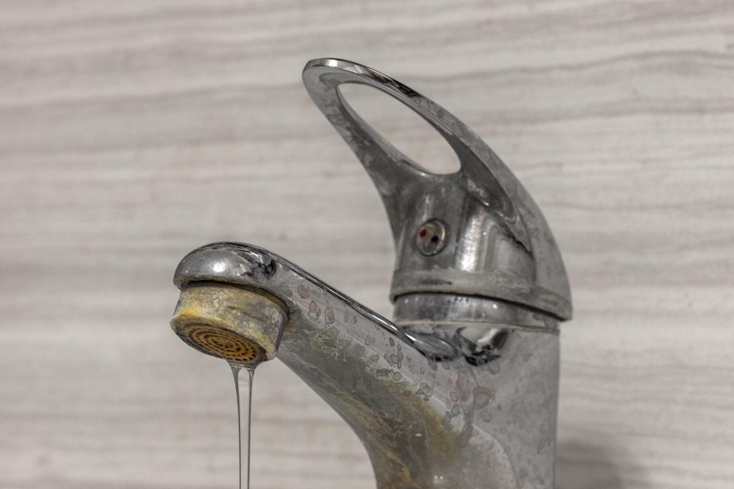 Banishing the Buildup: How To Remove Calcium Buildup On Faucet - Blog - 3